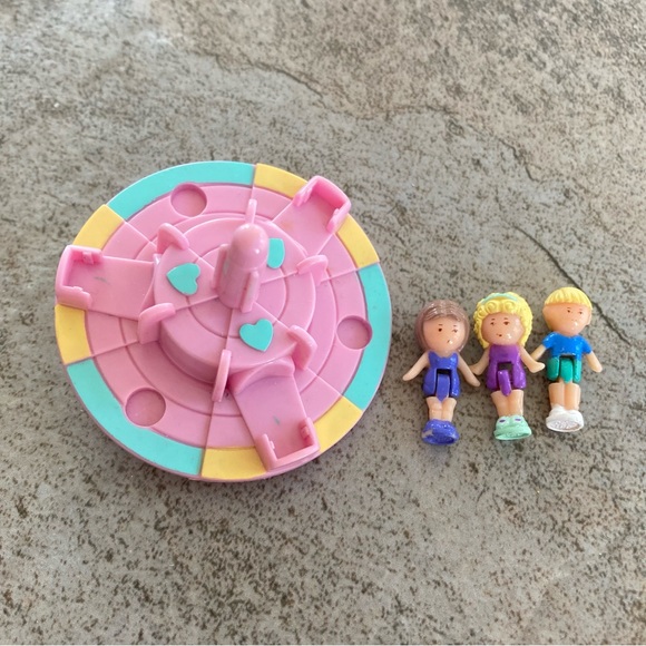 Polly Pocket Toys Vintage 993 Polly Pocket Merrygoround Pals